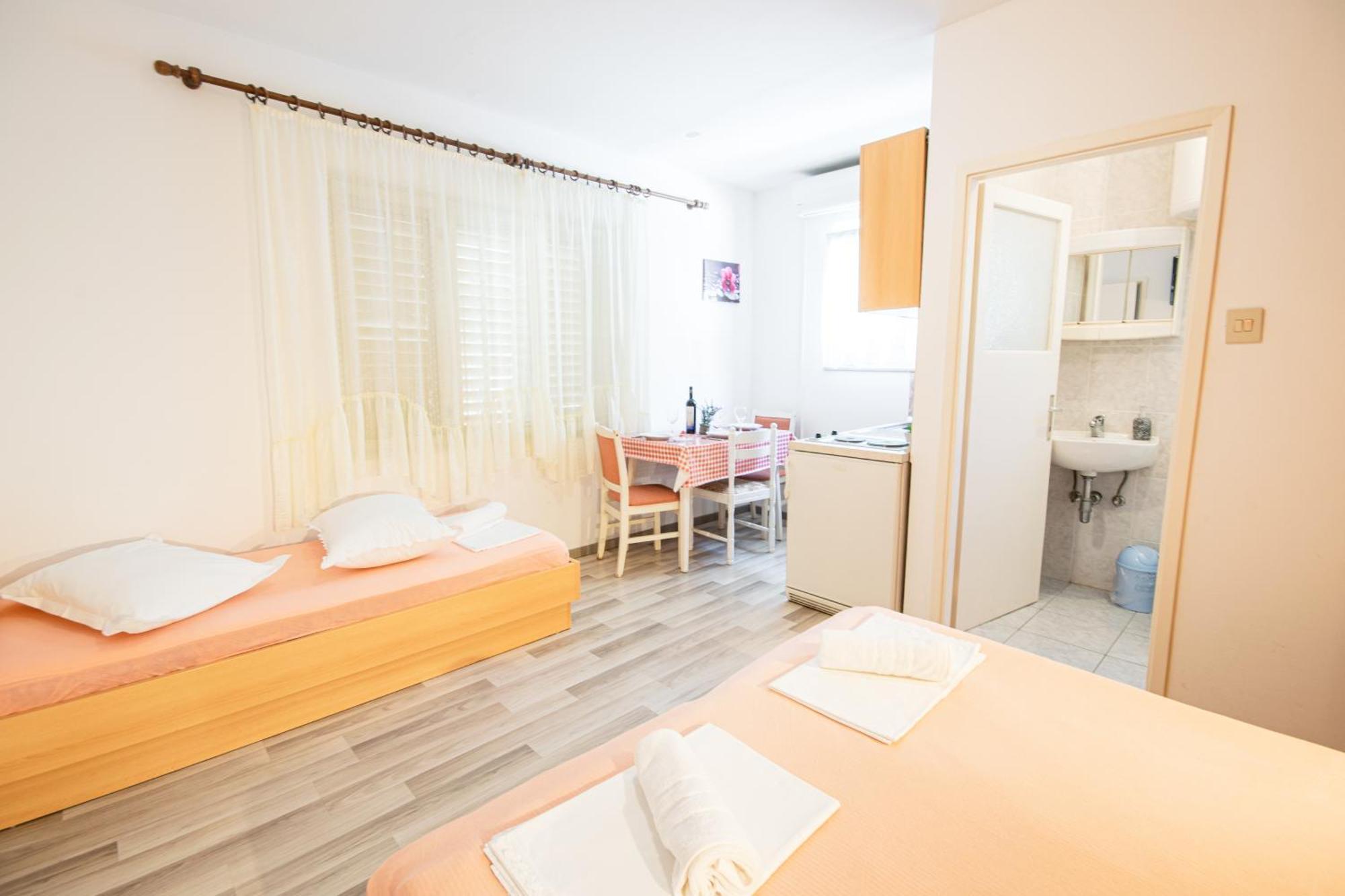 Apartman Biljana Макарска Екстериор снимка